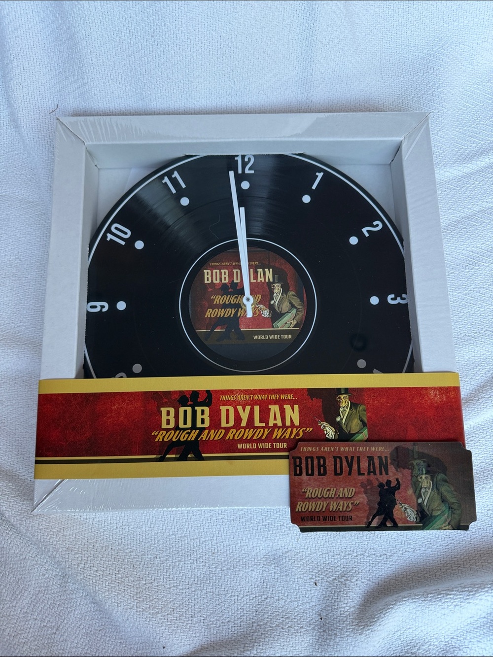 Bob Dylan 'Rough and Rowdy Ways' Vinyl Wall Clock - plus a Magnet — VIP Package
